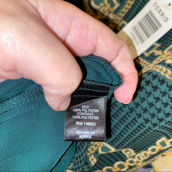 NWT Torrid tank with houndstooth and chain print - Picture 4 of 4